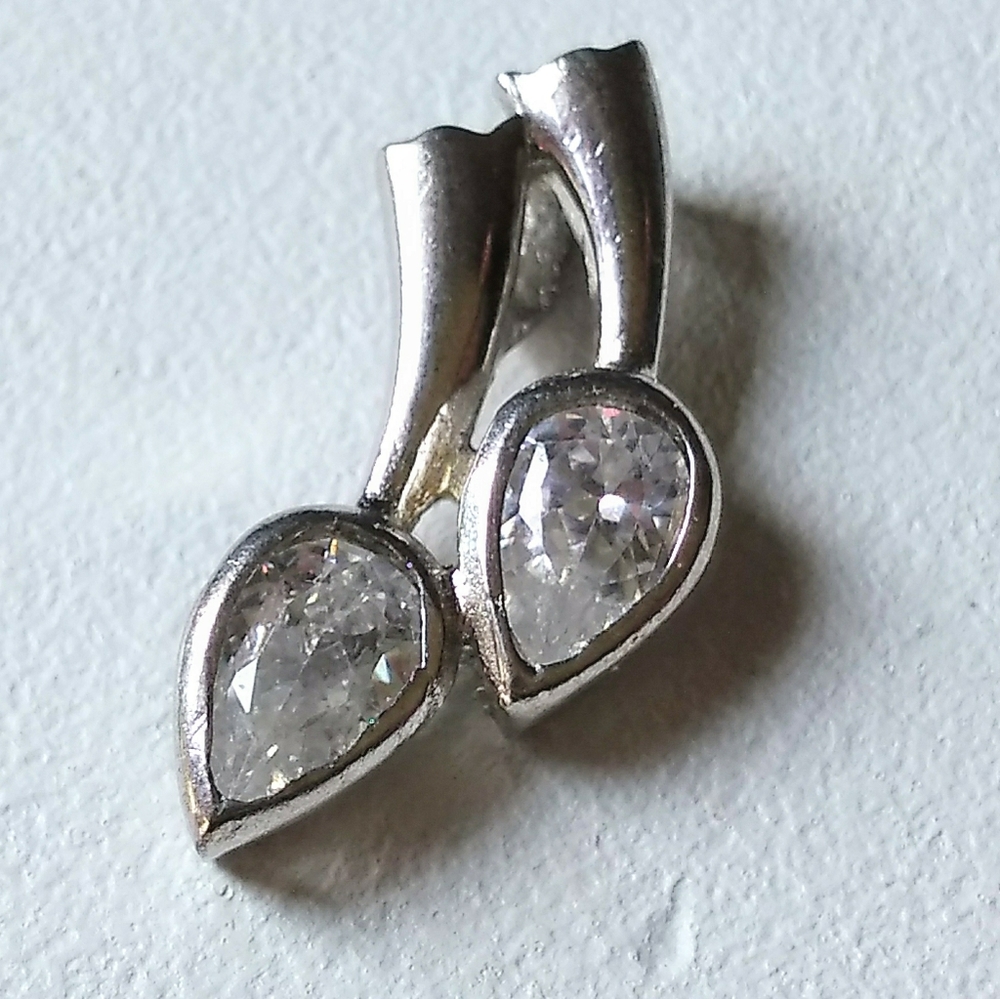 925 Stamped Sterling Silver Cherry Pendant 🍒